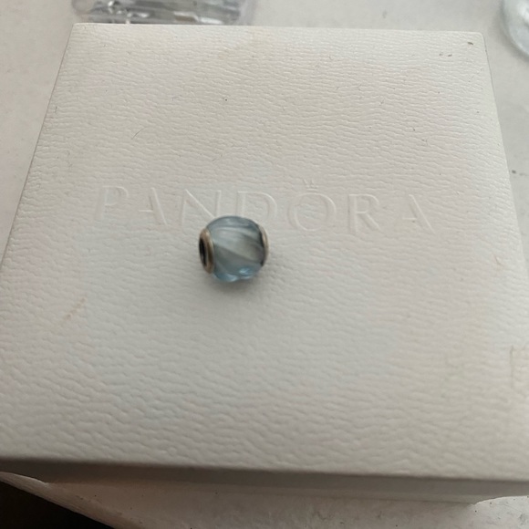 Pandora charms and clips - Picture 7 of 7